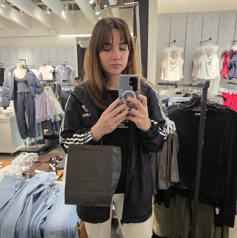 Meet your Posher, Marissa